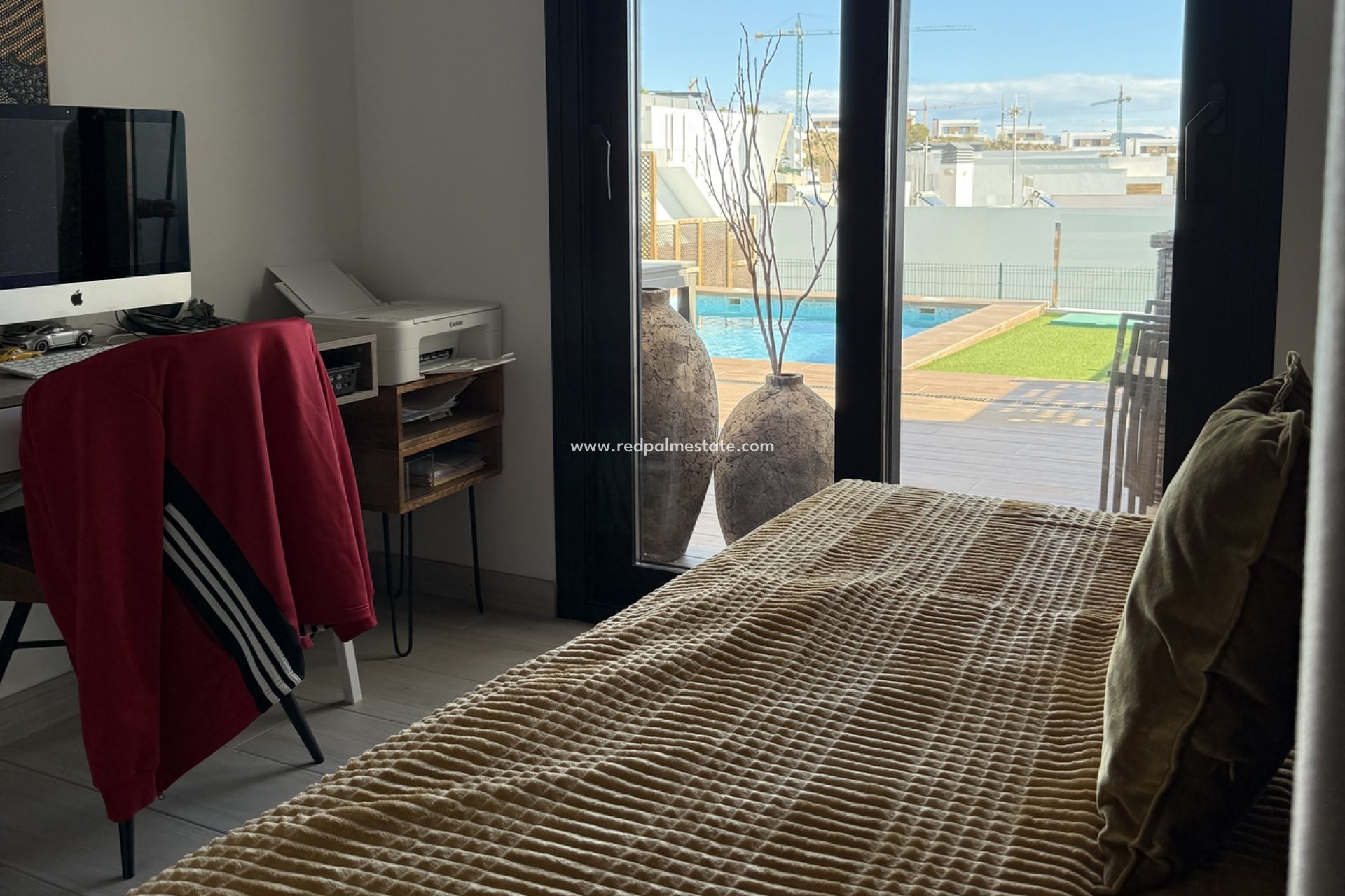 Videresalg - Rekkehus -
Finestrat