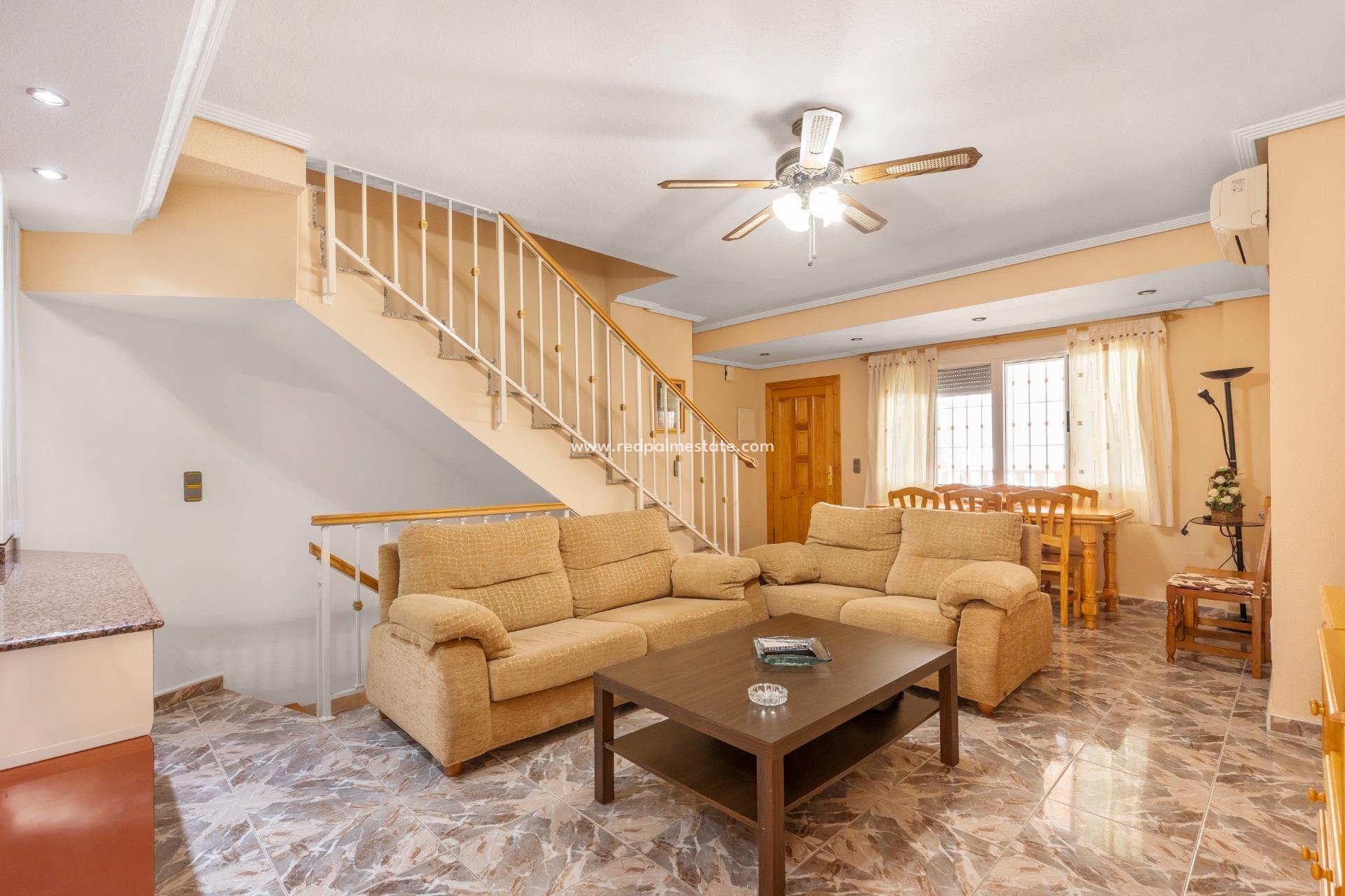 Videresalg - Rekkehus -
Los Alczares - Los Alcazares