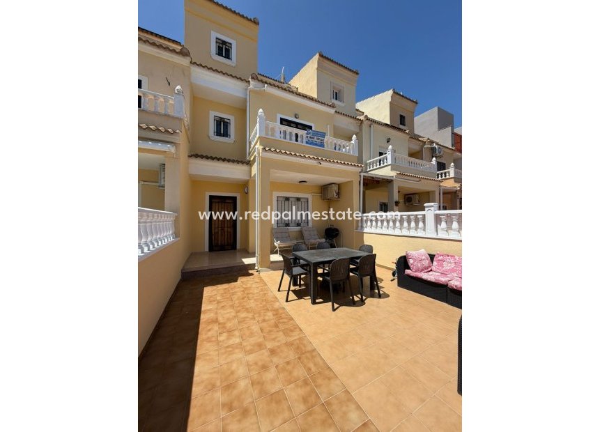 Videresalg - Rekkehus -
Orihuela Costa - Campoamor