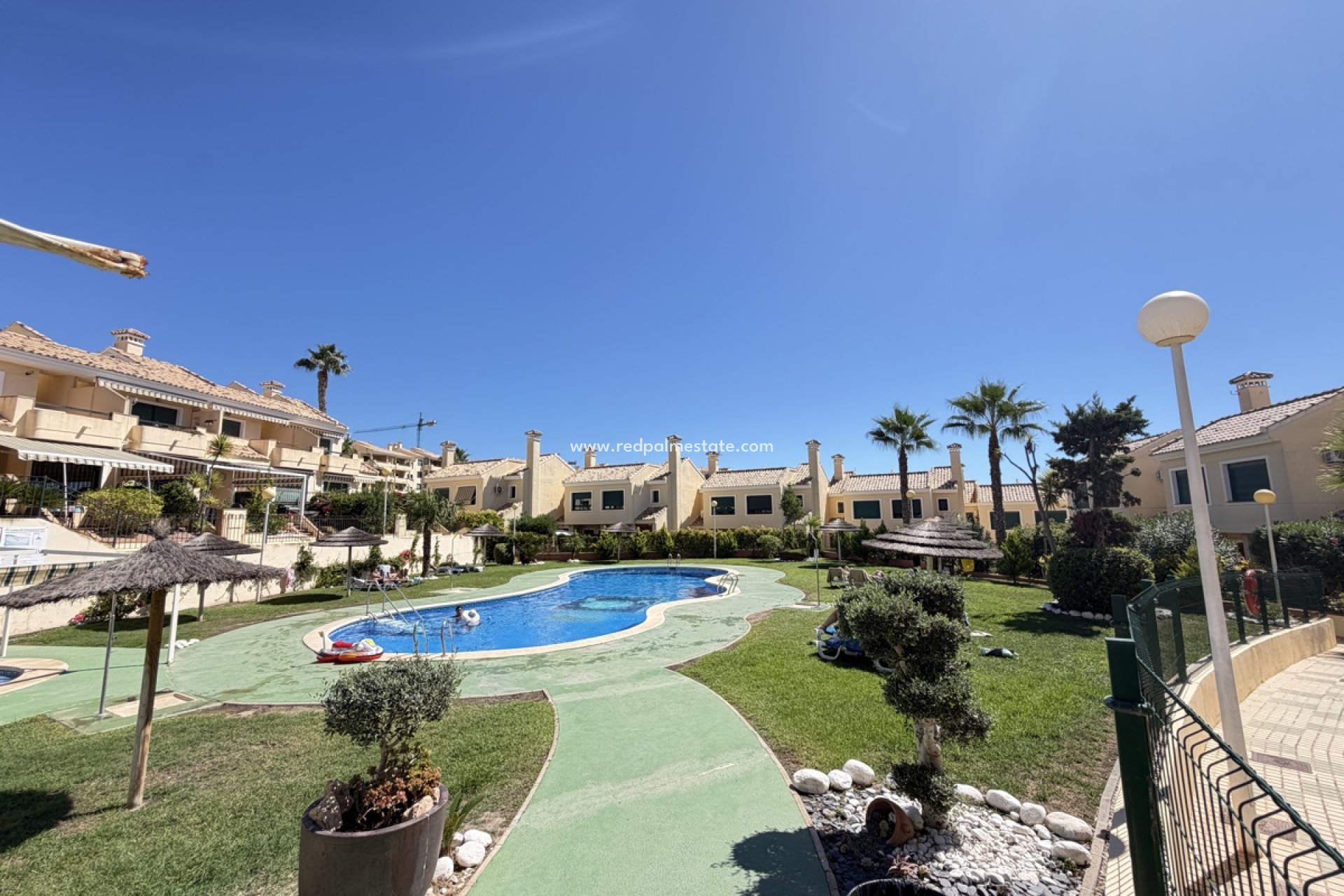 Videresalg - Rekkehus -
Orihuela Costa - Campoamor