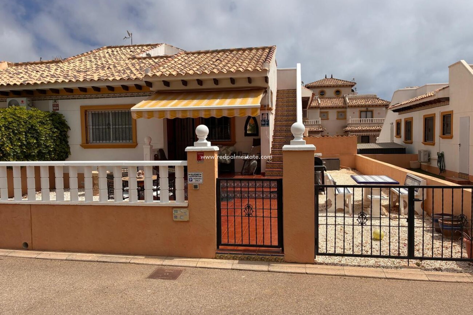 Videresalg - Rekkehus -
Orihuela Costa - Costa Blanca