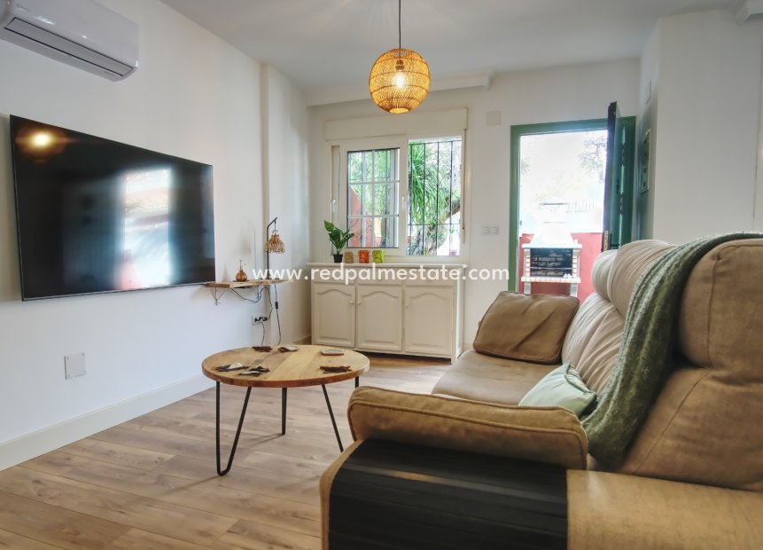 Videresalg - Rekkehus -
Orihuela Costa - Costa Blanca