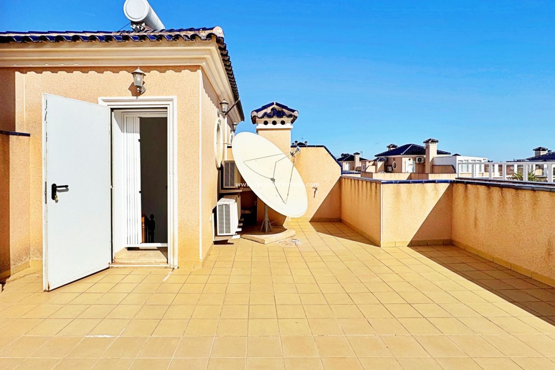 Videresalg - Rekkehus -
Orihuela Costa - Costa Blanca