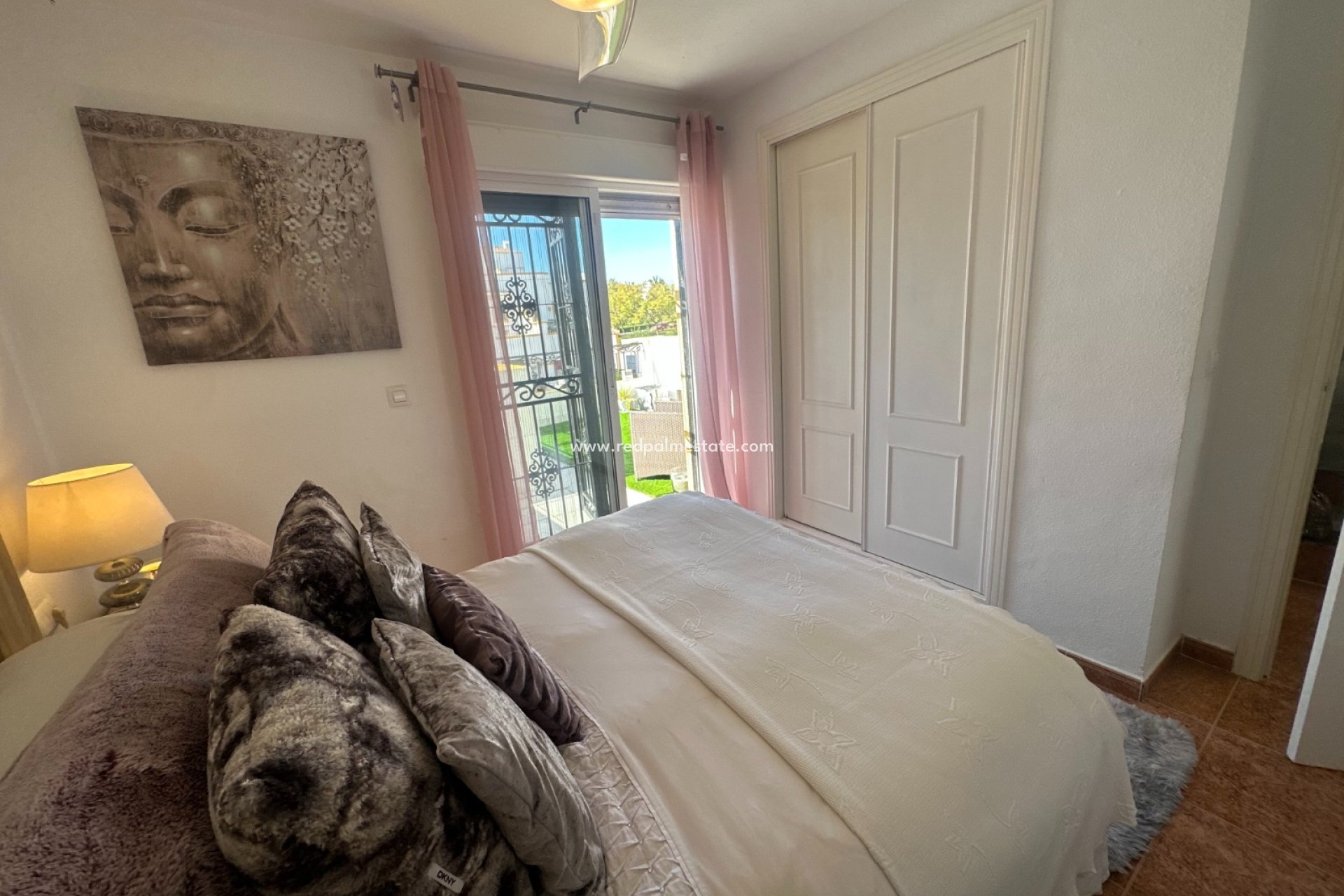 Videresalg - Rekkehus -
Orihuela Costa - Inland