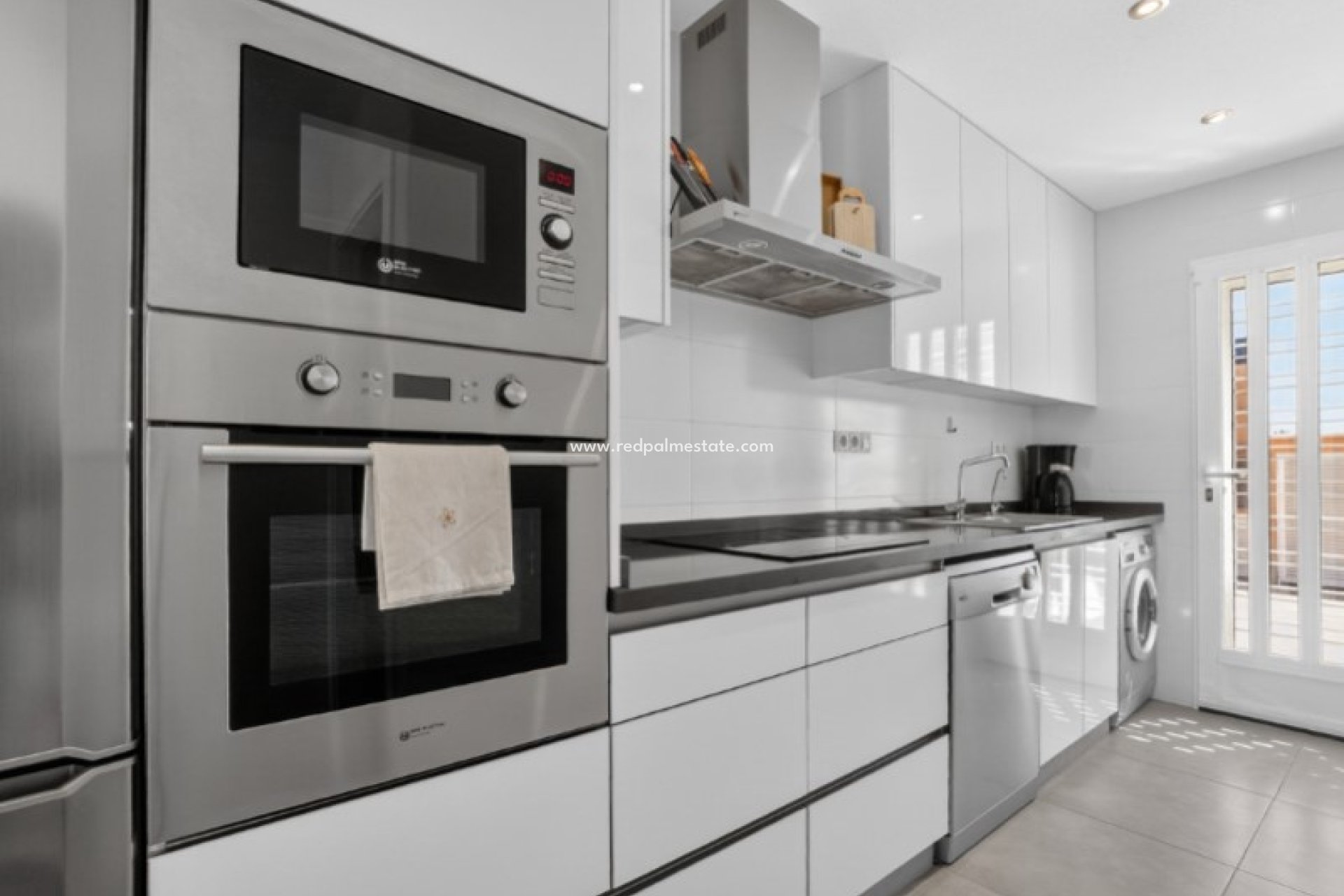 Videresalg - Rekkehus -
Orihuela Costa - Inland