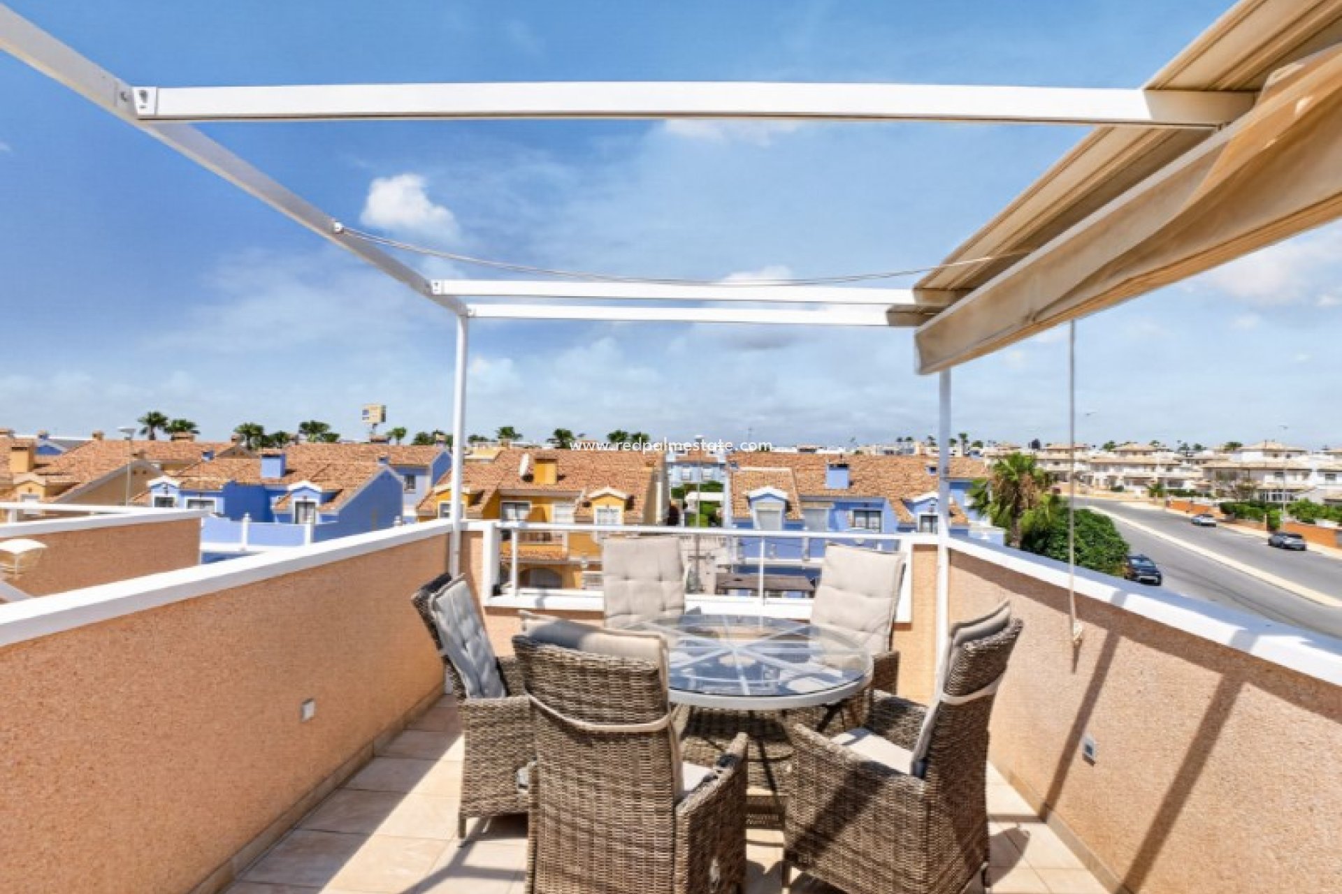 Videresalg - Rekkehus -
Orihuela Costa - Inland