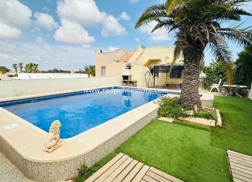 Videresalg - Rekkehus -
Orihuela Costa - La Florida