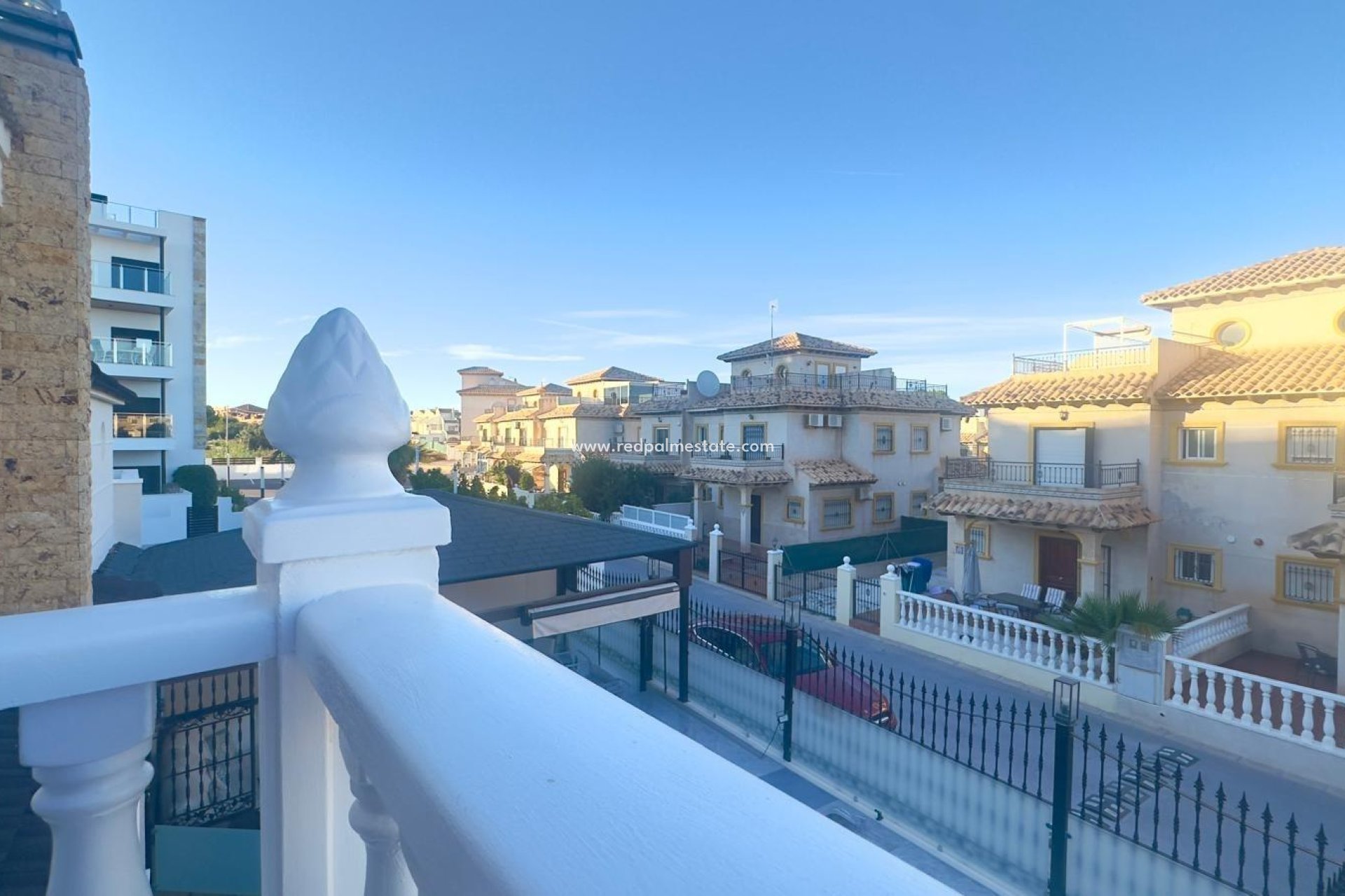 Videresalg - Rekkehus -
Orihuela Costa - La Zenia