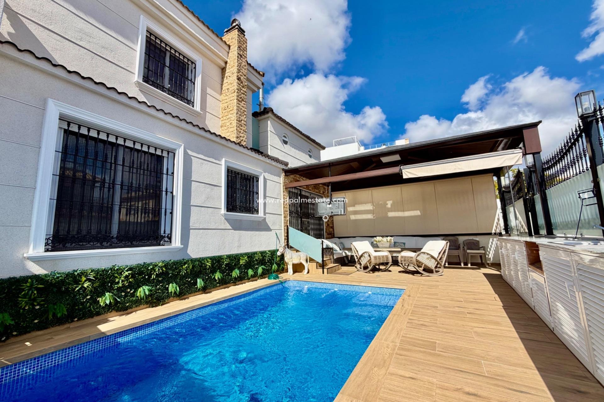 Videresalg - Rekkehus -
Orihuela Costa - La Zenia
