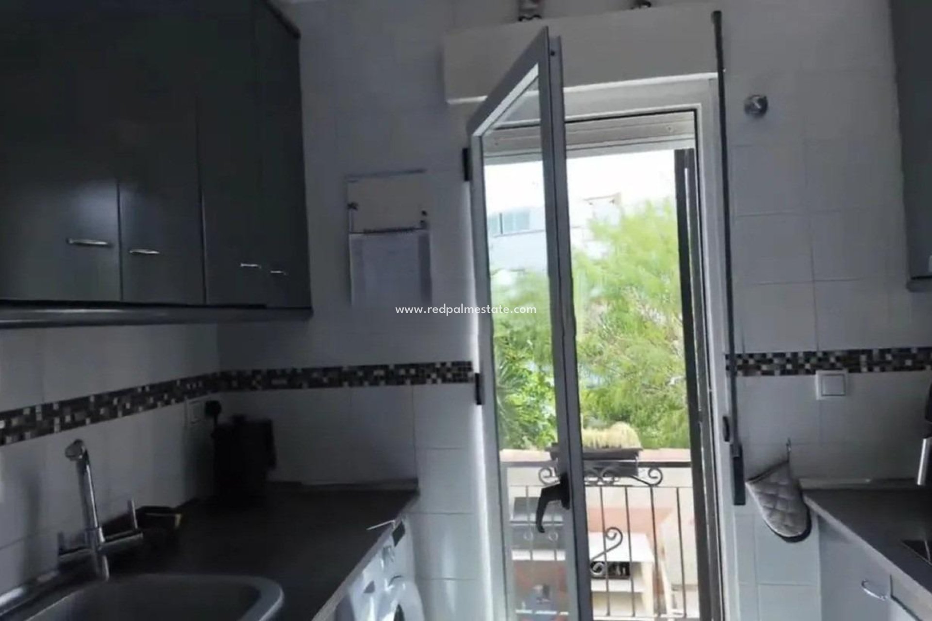 Videresalg - Rekkehus -
Orihuela Costa - Los Almendros-la Florida