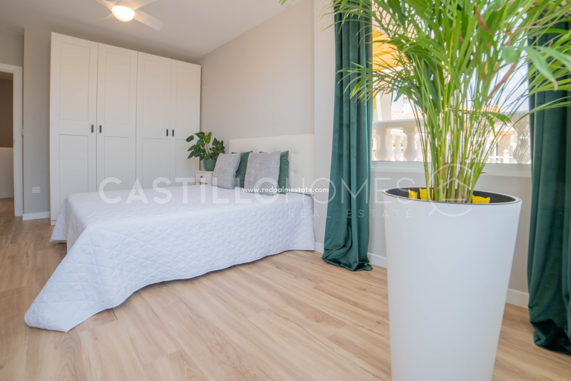 Videresalg - Rekkehus -
Orihuela Costa - Los balcones