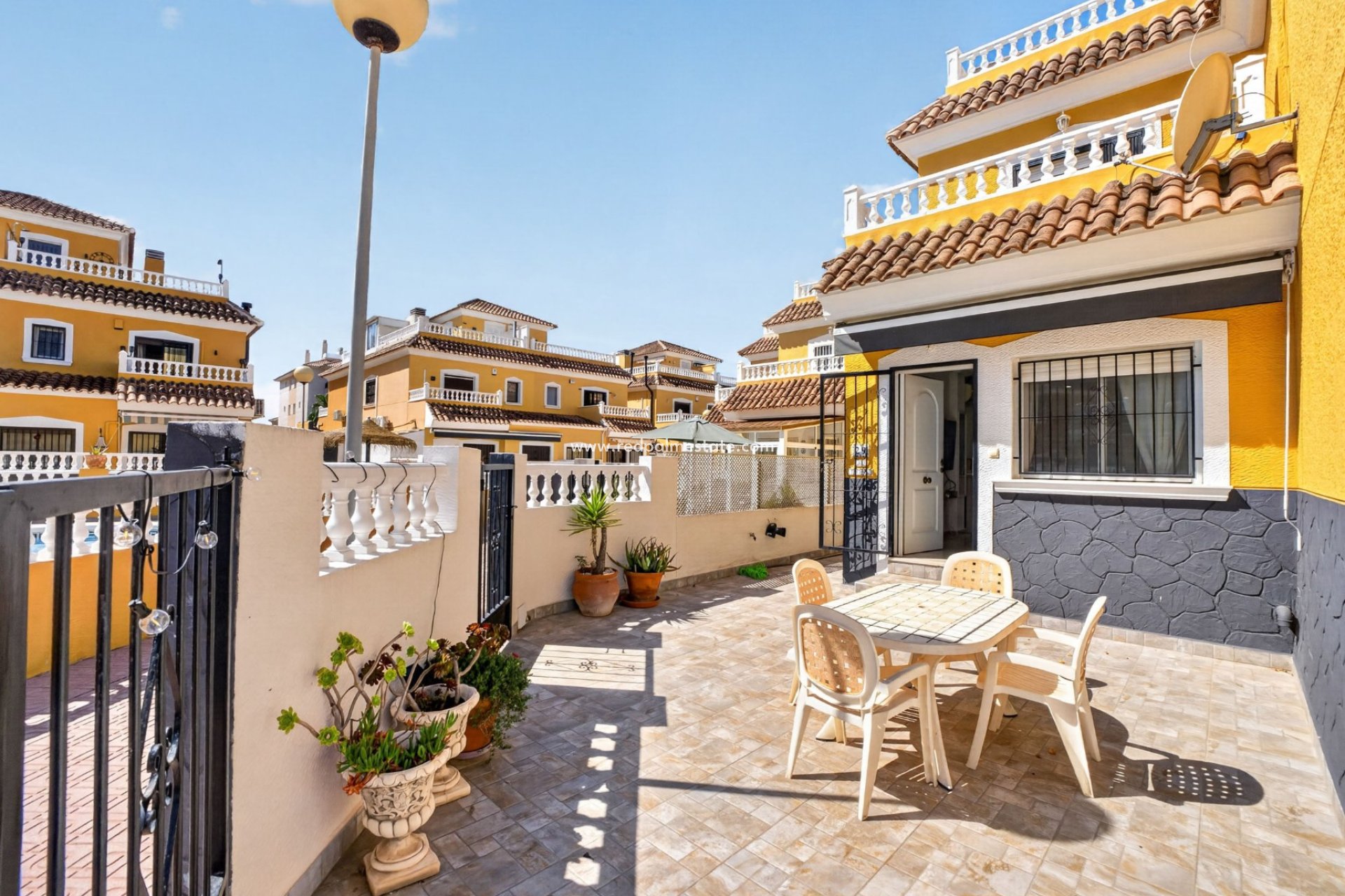 Videresalg - Rekkehus -
Orihuela Costa - Playa Flamenca