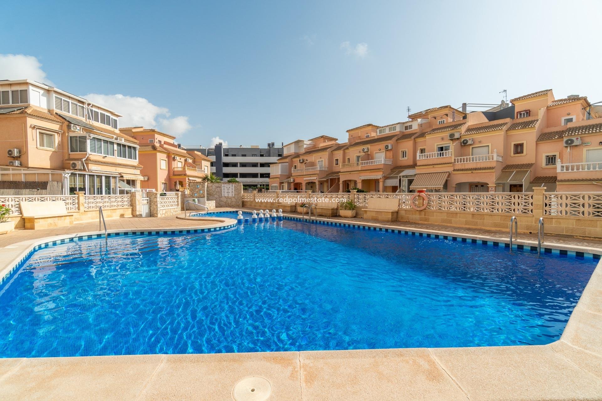 Videresalg - Rekkehus -
Orihuela Costa - Playa Flamenca