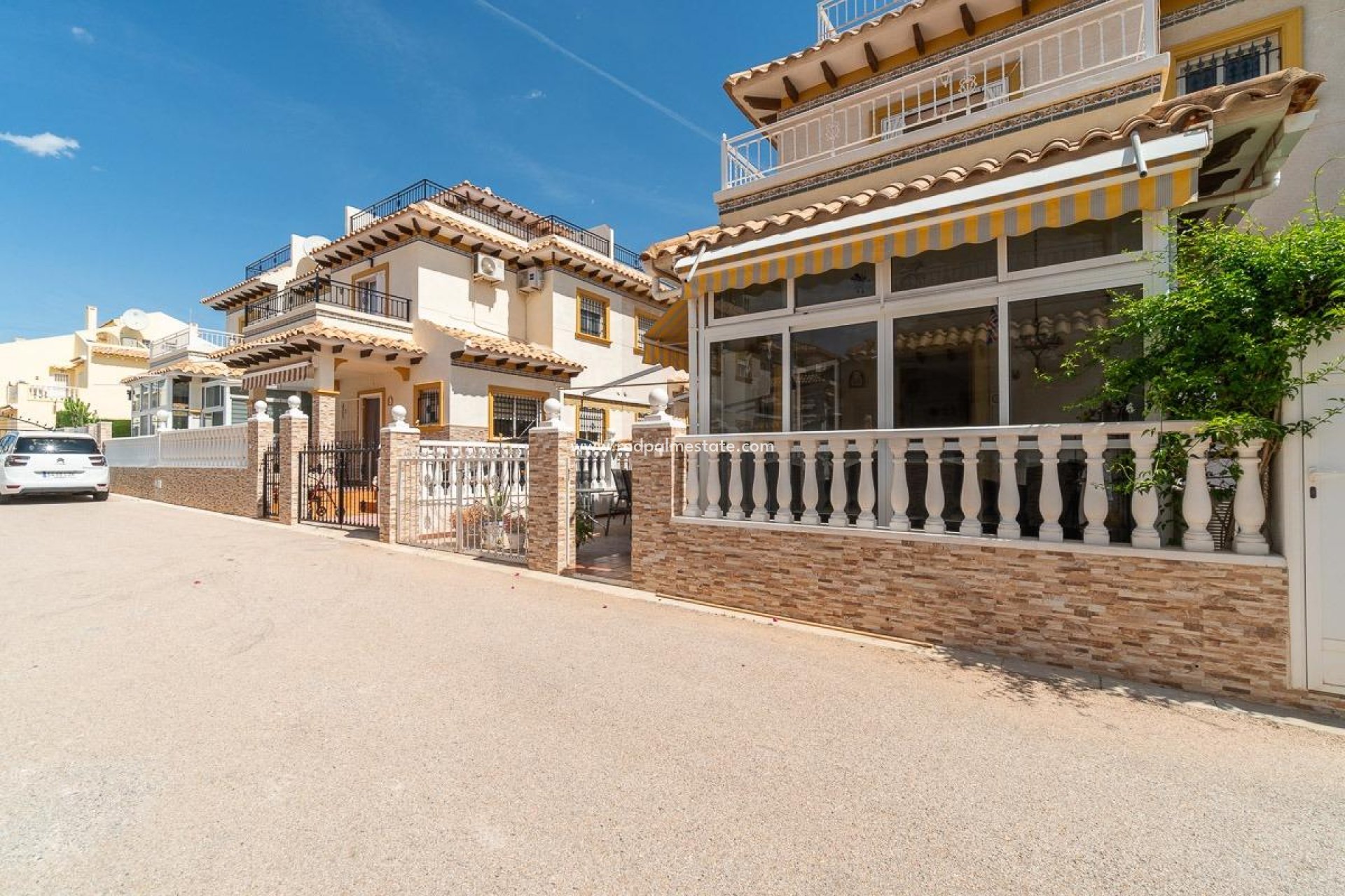 Videresalg - Rekkehus -
Orihuela Costa - Playa Flamenca