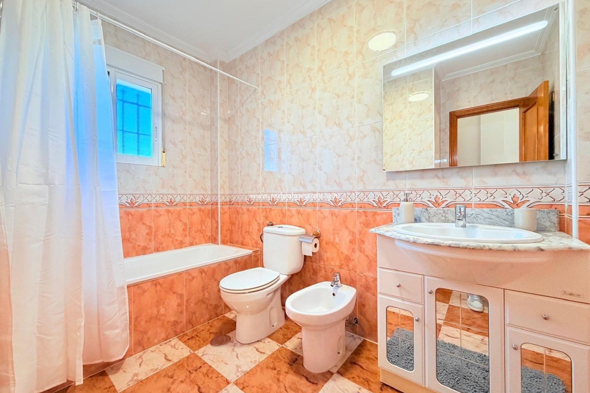 Videresalg - Rekkehus -
Orihuela Costa - Villamartín
