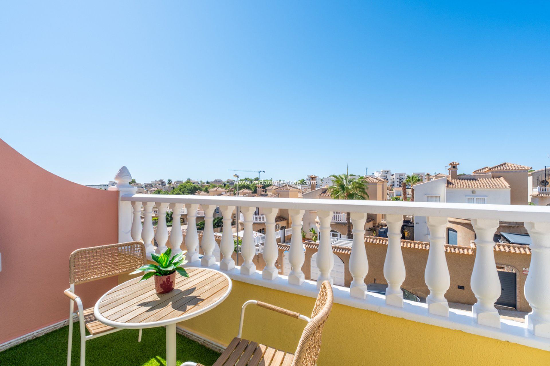 Videresalg - Rekkehus -
Orihuela Costa - Villamartín