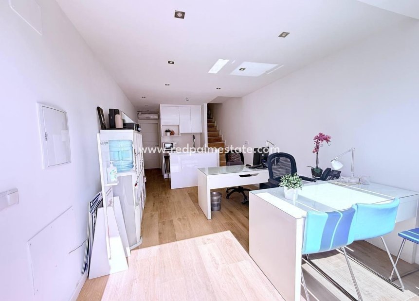 Videresalg - Rekkehus -
Orihuela Costa - Villamartín