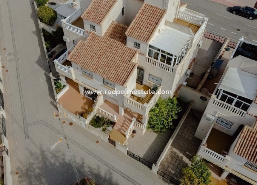 Videresalg - Rekkehus -
Orihuela Costa - Villamartín