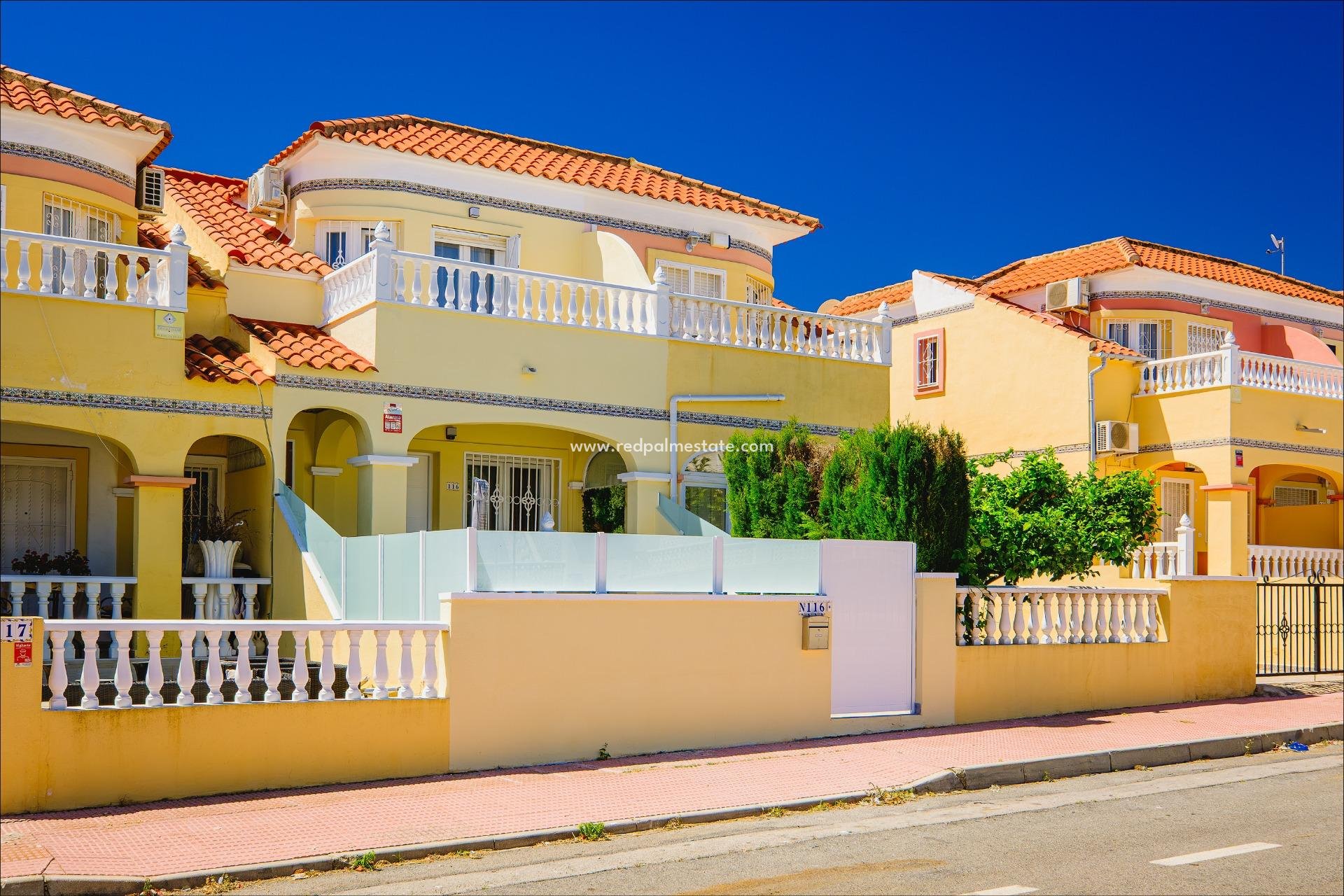 Videresalg - Rekkehus -
Orihuela Costa - Villamartín