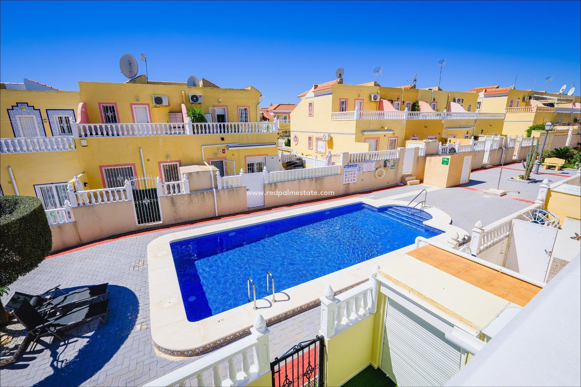 Videresalg - Rekkehus -
Orihuela Costa - Villamartín