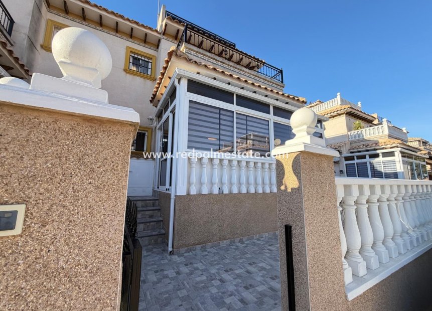 Videresalg - Rekkehus -
Orihuela Costa - Villamartín