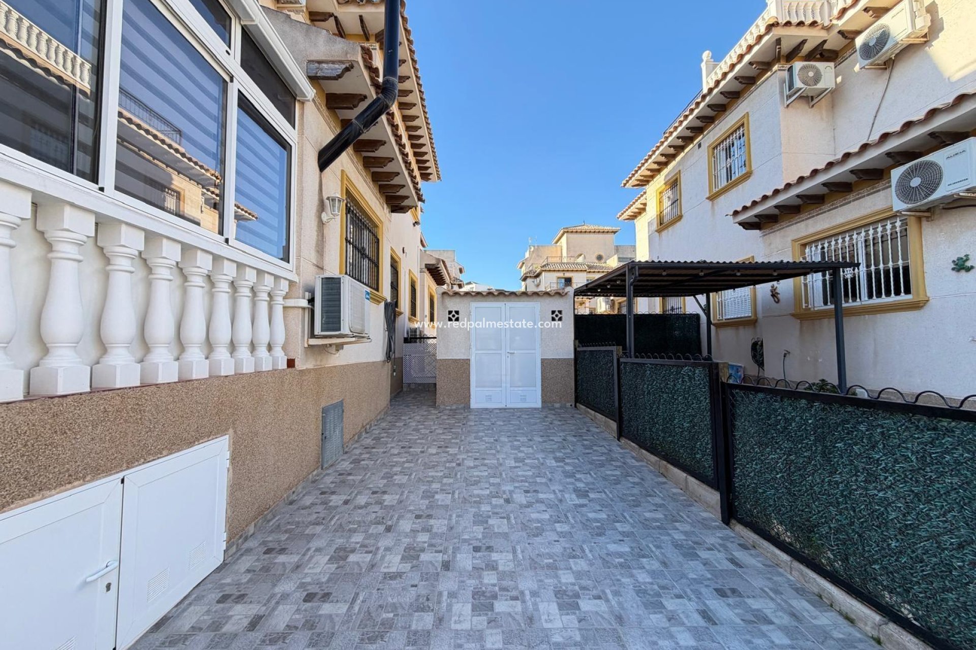 Videresalg - Rekkehus -
Orihuela Costa - Villamartín