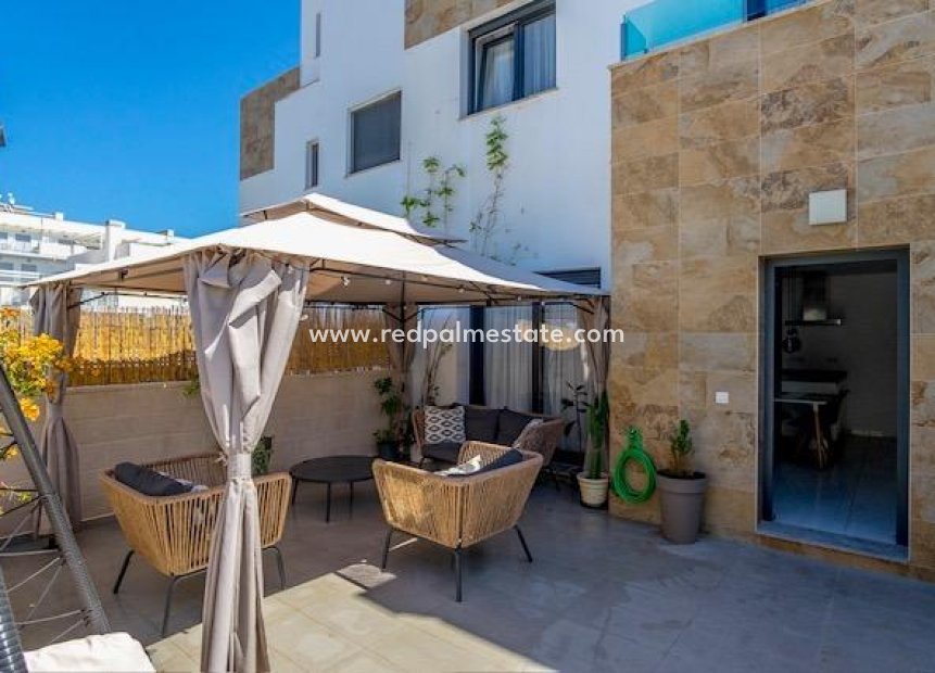 Videresalg - Rekkehus -
Orihuela Costa - Villamartín