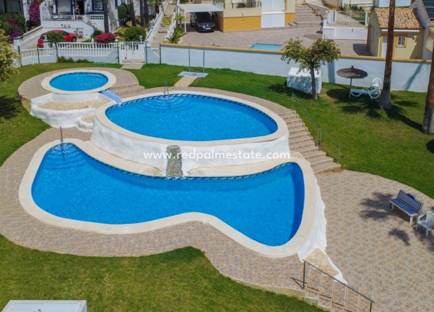 Videresalg - Rekkehus -
Orihuela Costa