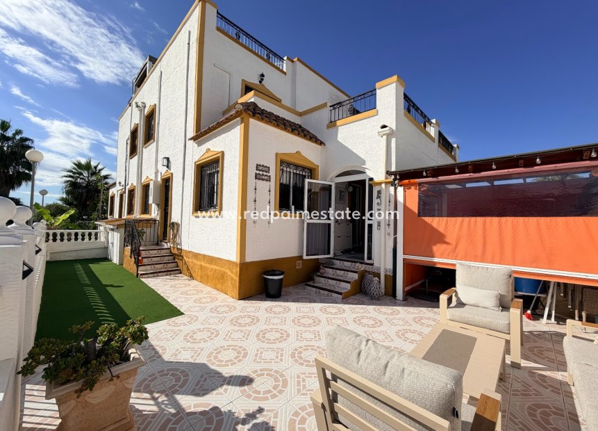Videresalg - Rekkehus -
Orihuela - Inland