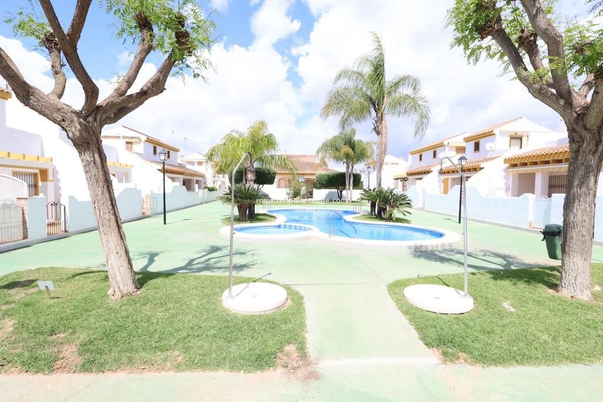 Videresalg - Rekkehus -
Pilar de la Horadada - Costa Blanca