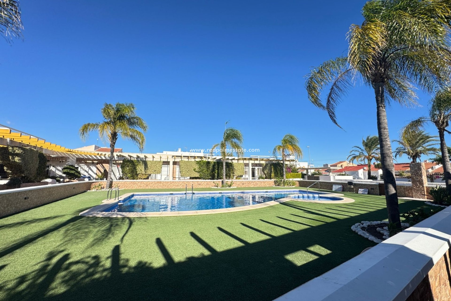 Videresalg - Rekkehus -
Pilar de la Horadada - Costa Blanca