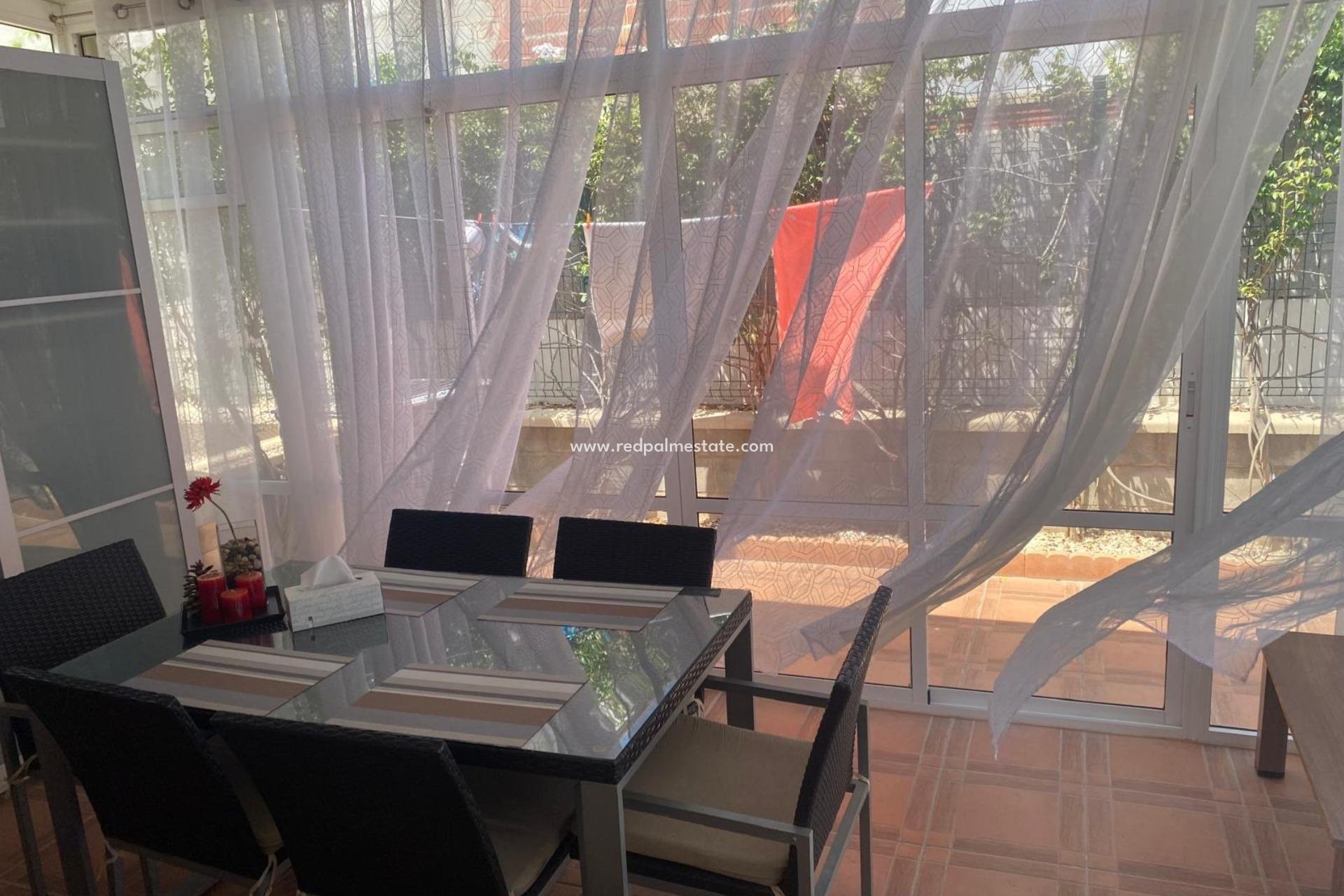 Videresalg - Rekkehus -
Pilar de la Horadada - Mil Palmeras