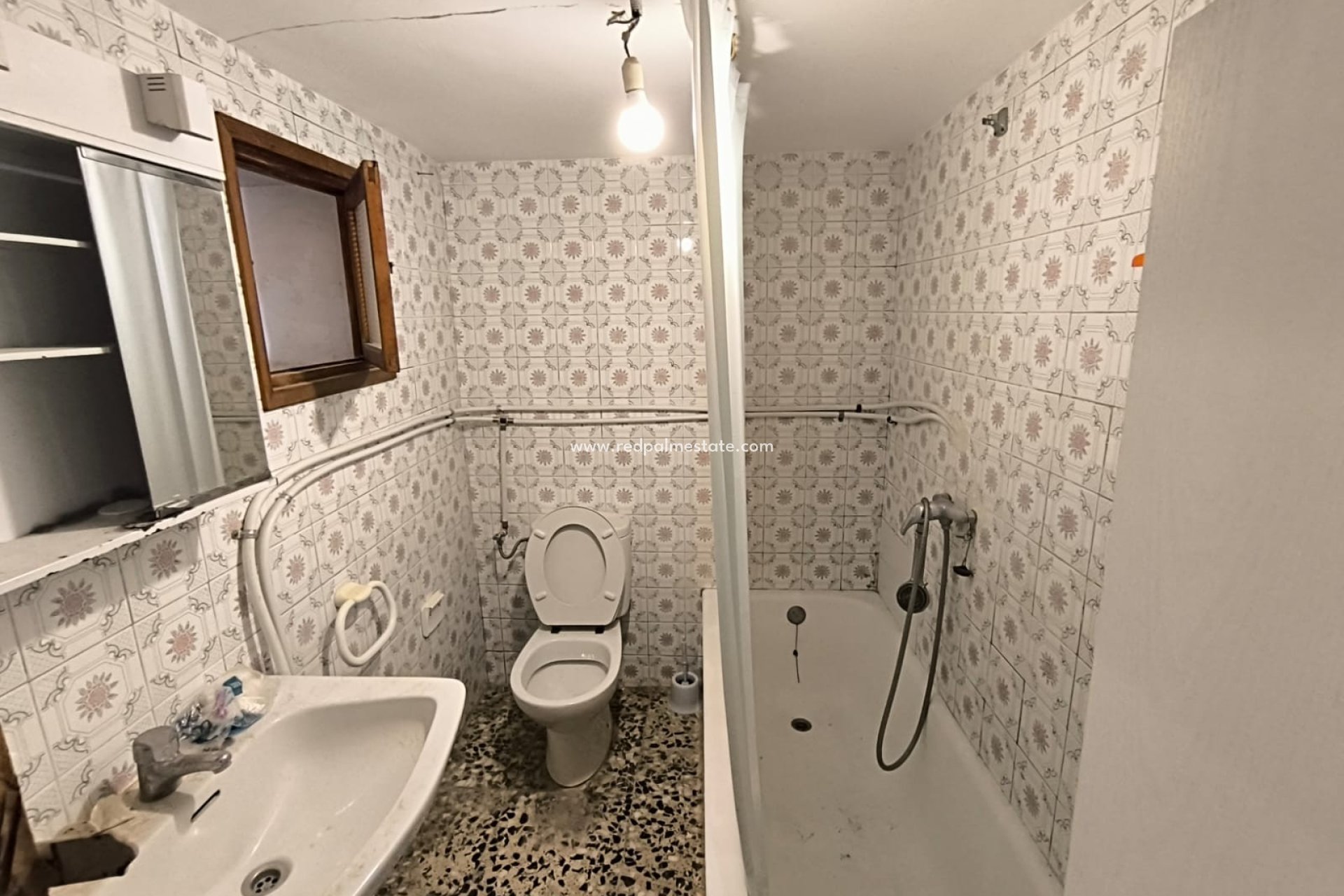 Videresalg - Rekkehus -
Pinoso - Inland