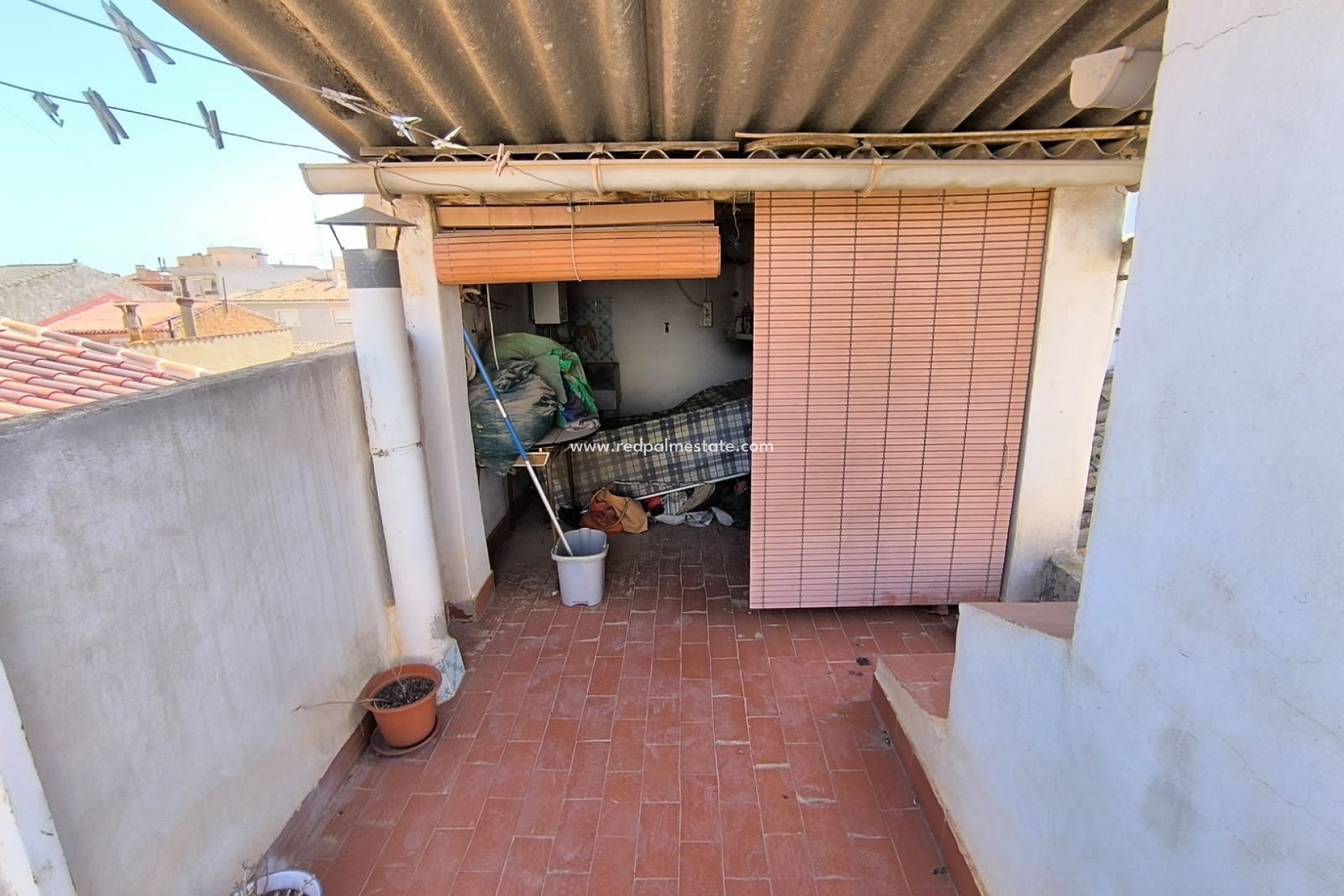 Videresalg - Rekkehus -
Pinoso - Inland