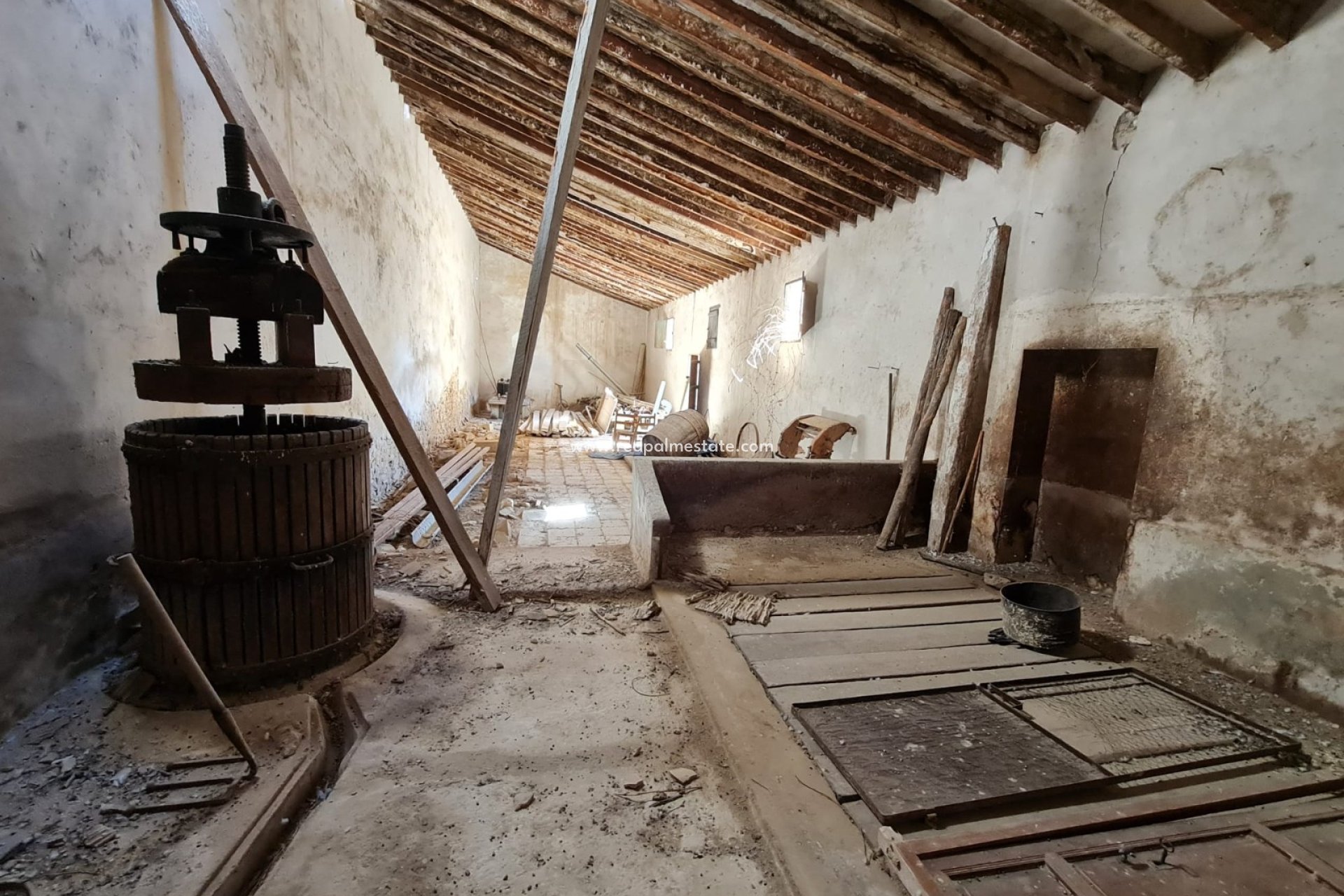Videresalg - Rekkehus -
Pinoso - Inland