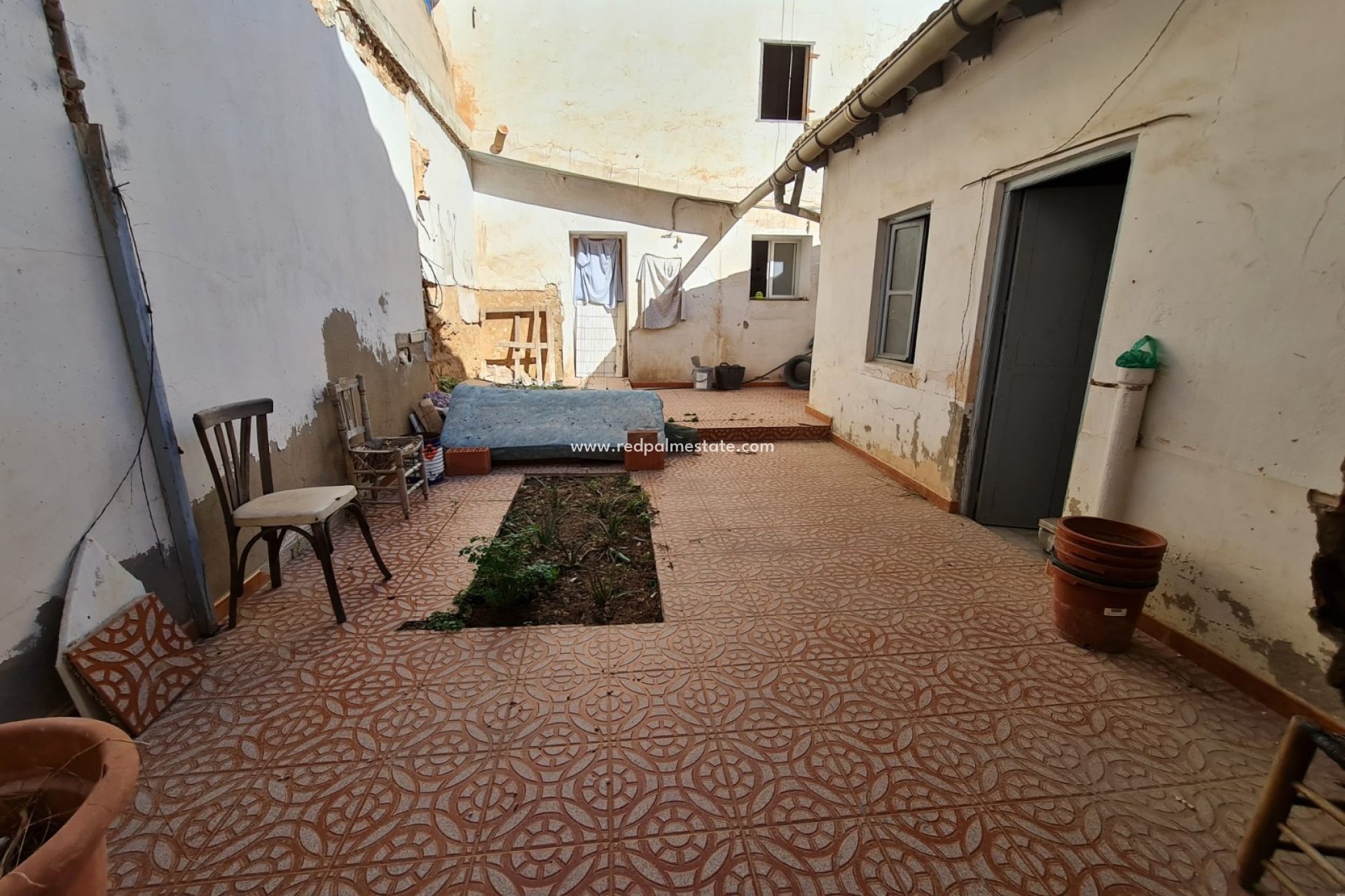Videresalg - Rekkehus -
Pinoso - Inland