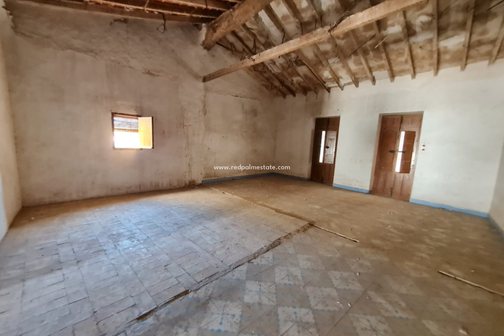 Videresalg - Rekkehus -
Pinoso - Inland