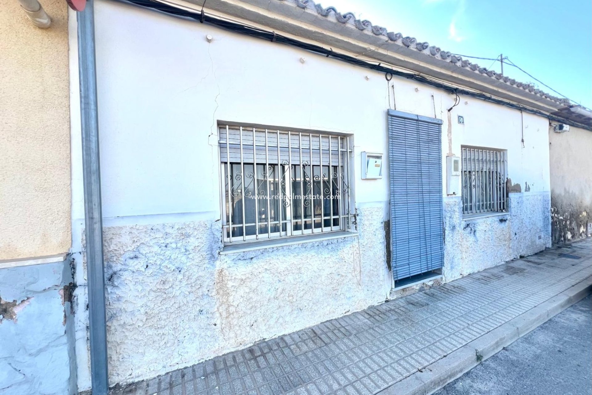 Videresalg - Rekkehus -
Pinoso - Inland