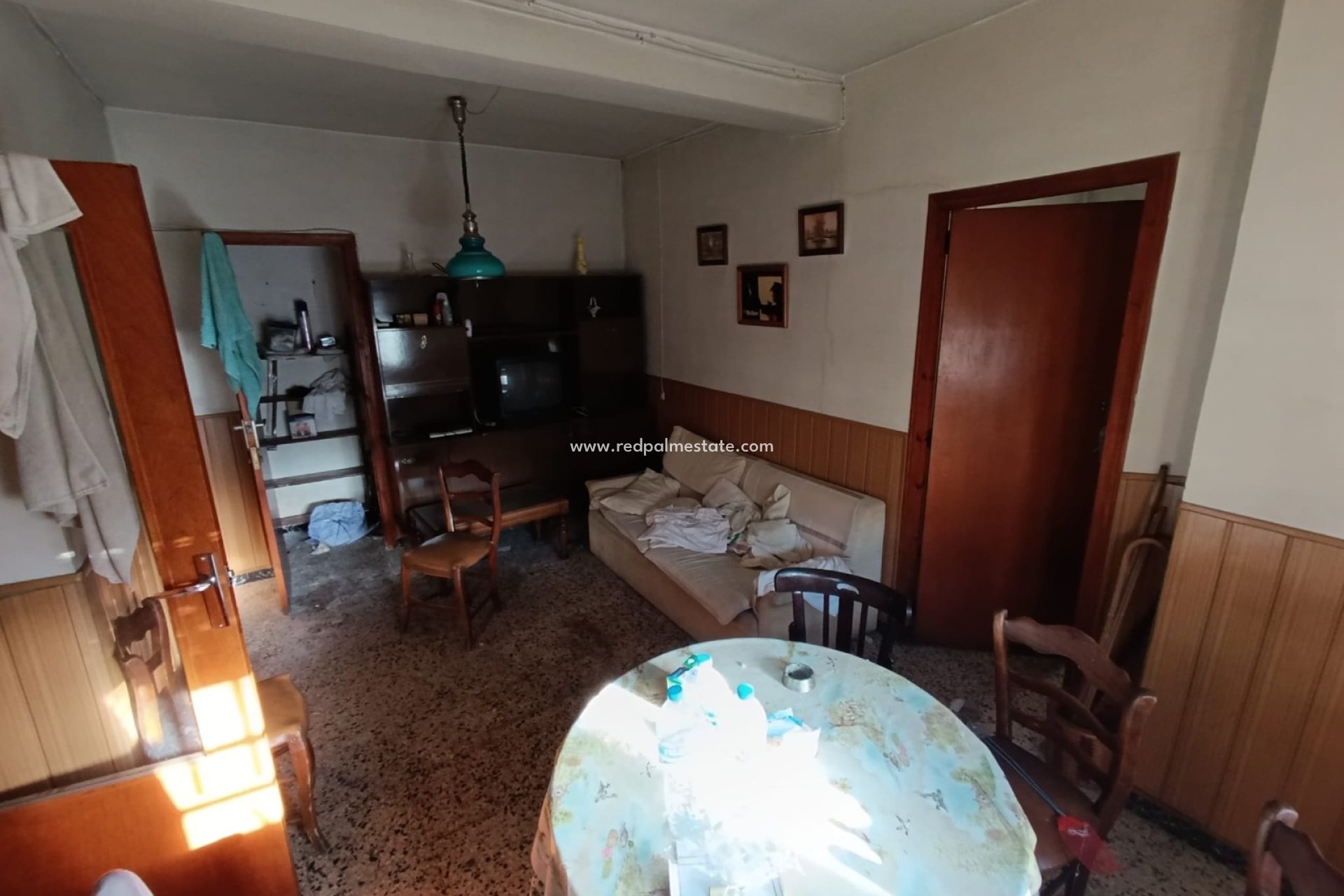 Videresalg - Rekkehus -
Pinoso - Inland