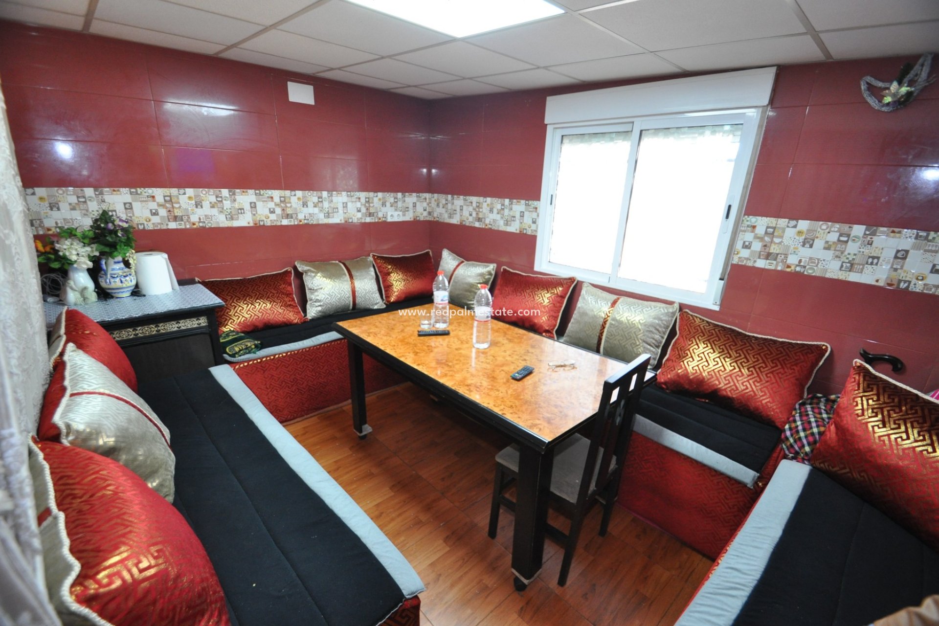 Videresalg - Rekkehus -
Pinoso - Inland