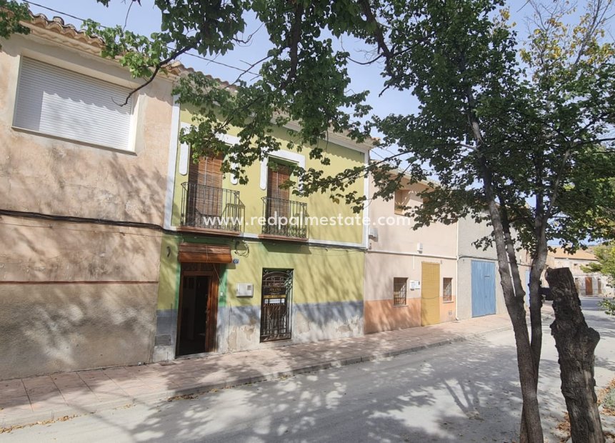 Videresalg - Rekkehus -
Pinoso - Inland