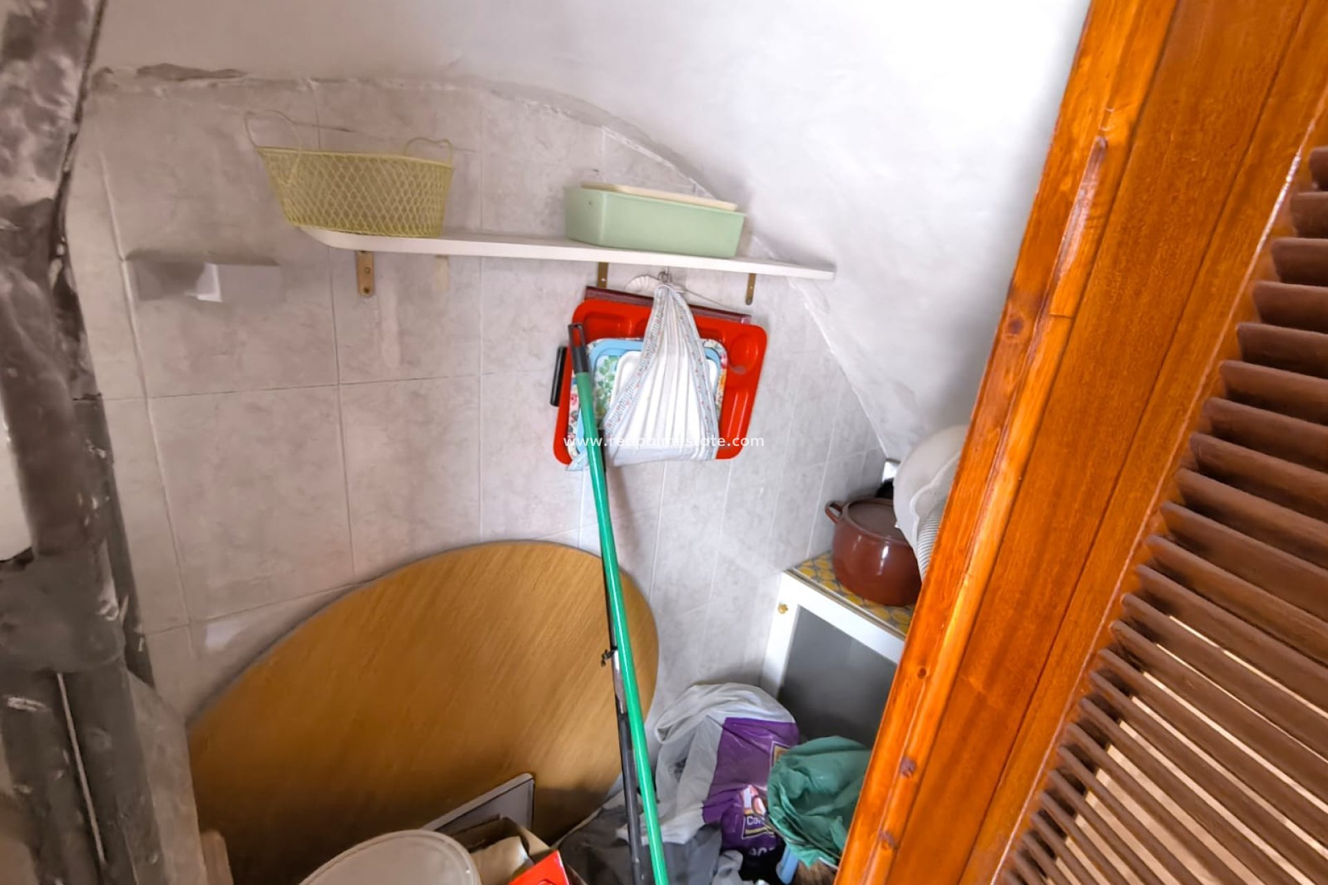 Videresalg - Rekkehus -
Pinoso - Inland