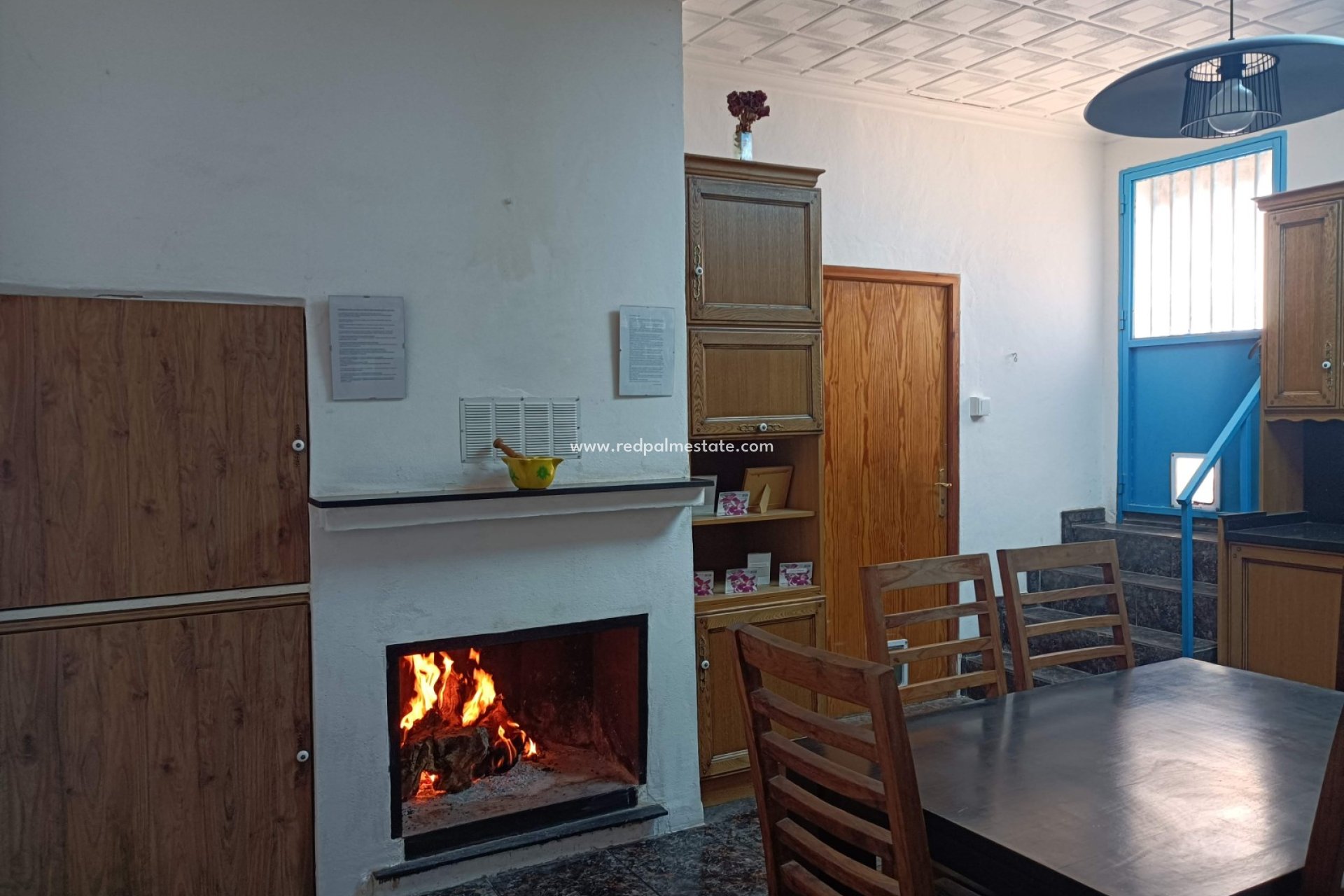 Videresalg - Rekkehus -
Pinoso - Inland