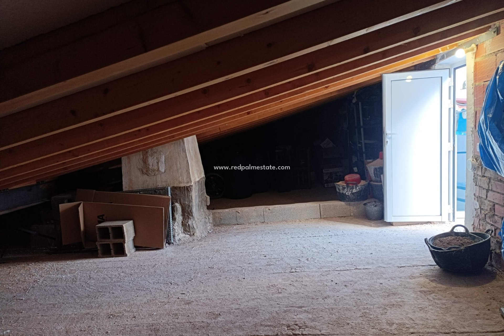 Videresalg - Rekkehus -
Pinoso - Inland