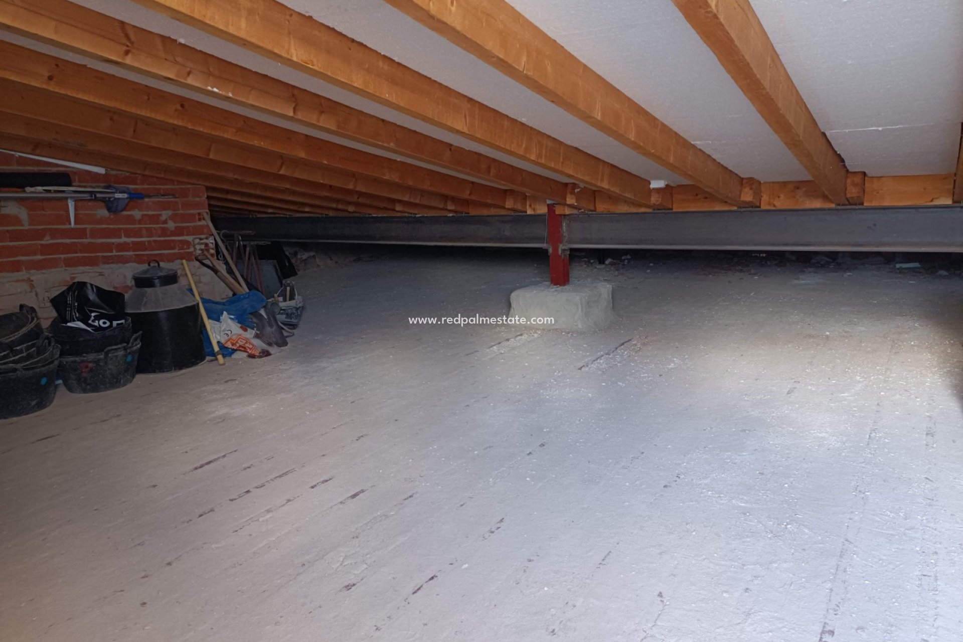 Videresalg - Rekkehus -
Pinoso - Inland