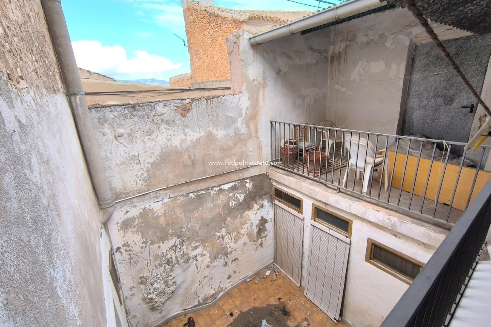 Videresalg - Rekkehus -
Pinoso - Inland