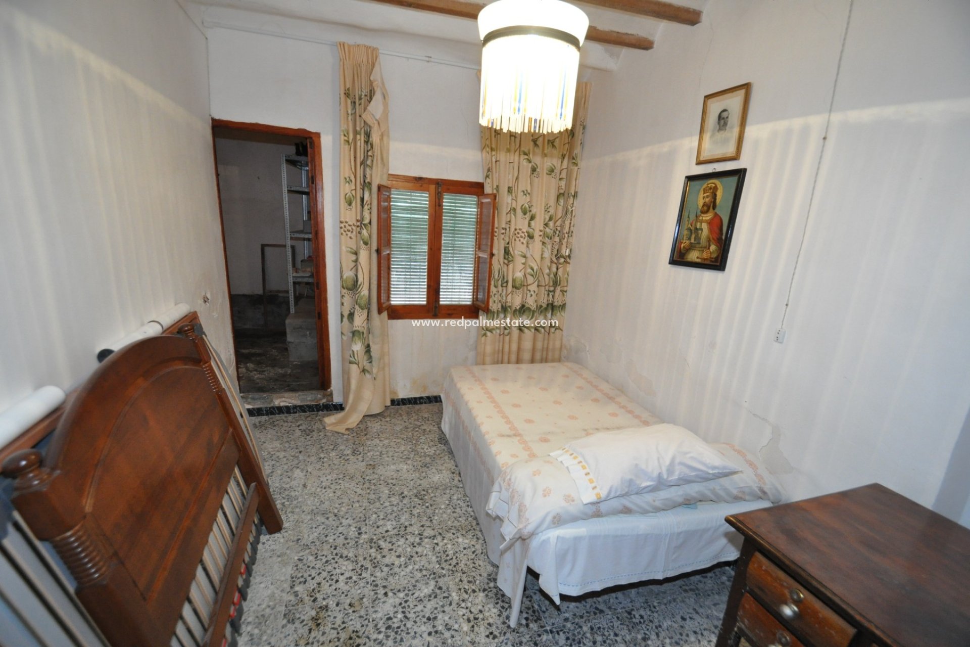 Videresalg - Rekkehus -
Pinoso - Inland