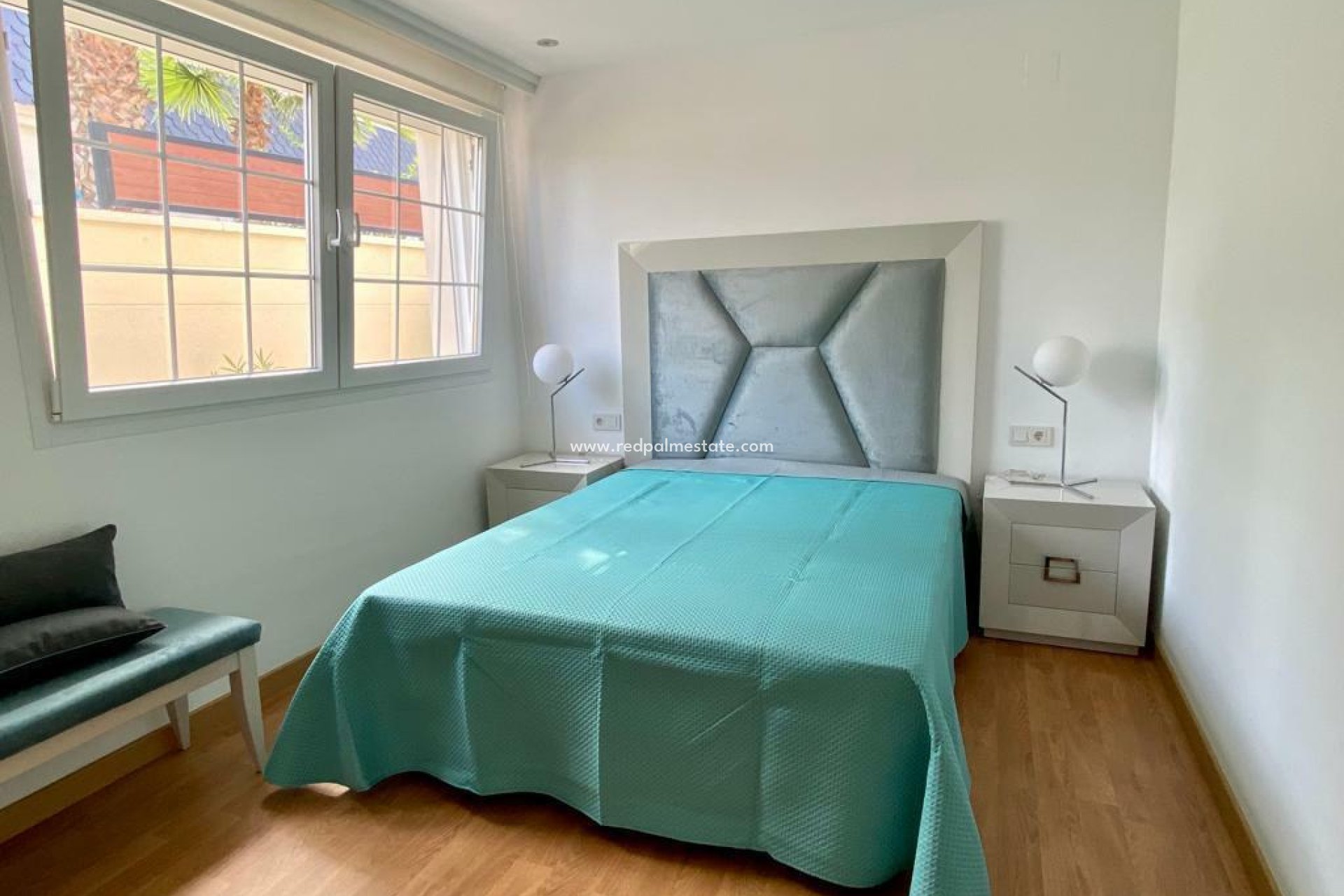 Videresalg - Rekkehus -
Polop - Costa Blanca