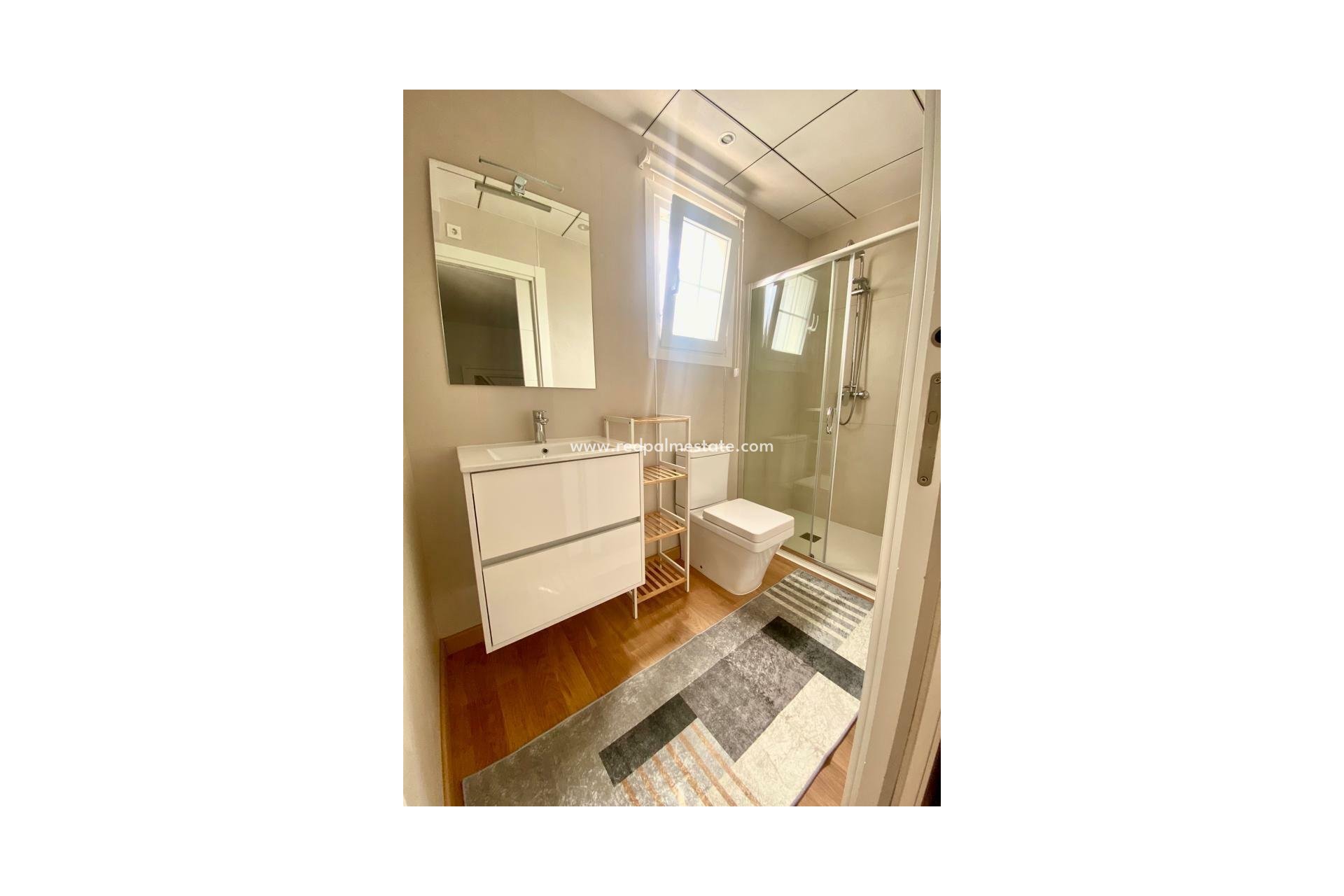 Videresalg - Rekkehus -
Polop - Costa Blanca