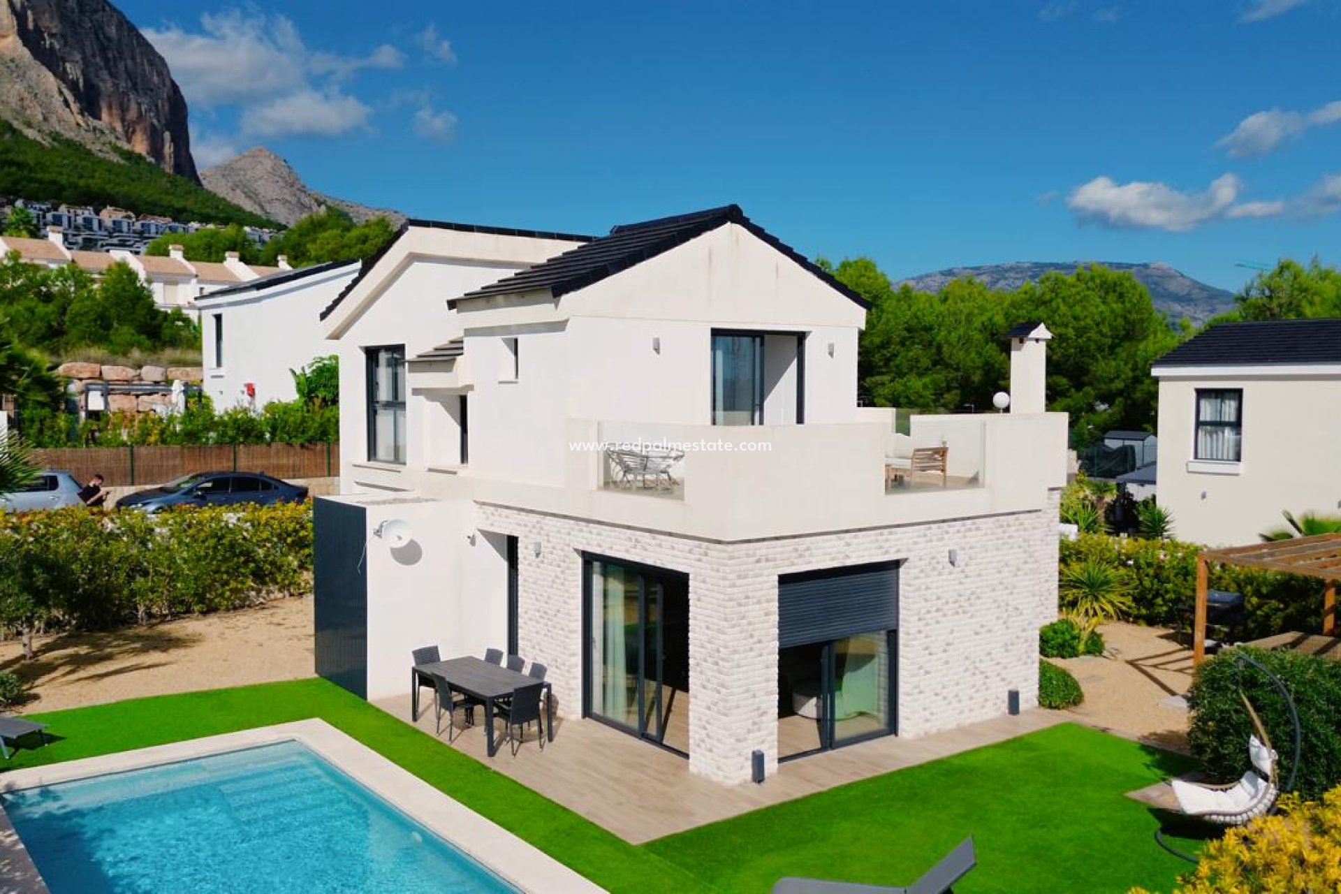 Videresalg - Rekkehus -
Polop - Costa Blanca